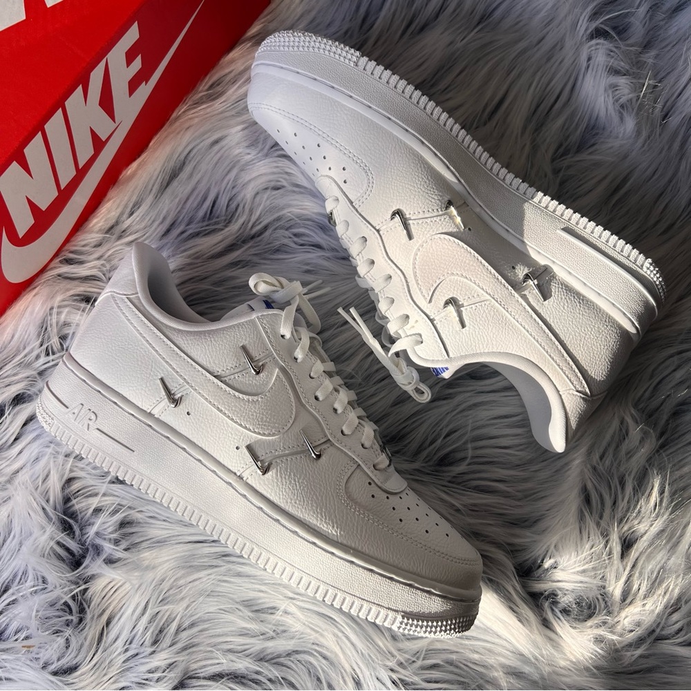 Nike Air Force 1 '07 LX